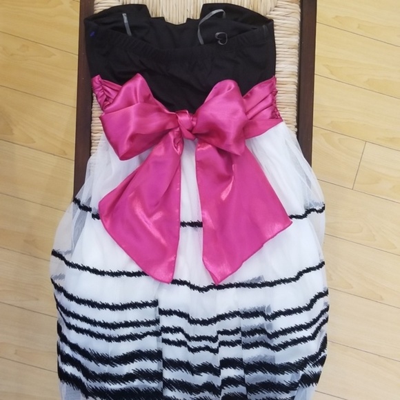 Strapless Dress - Picture 2 of 5